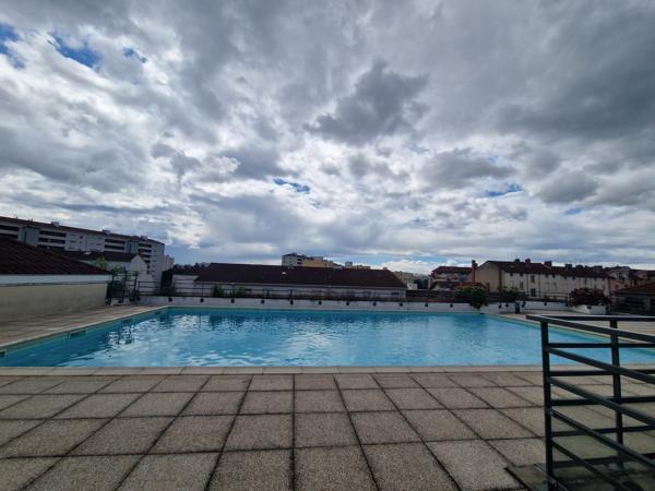 T1 meublé 26.72 m² avec terrasse + Parking