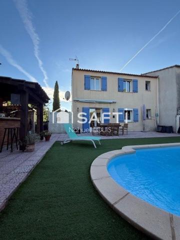 Maison coup de cœur avec jardin fleuri et piscine