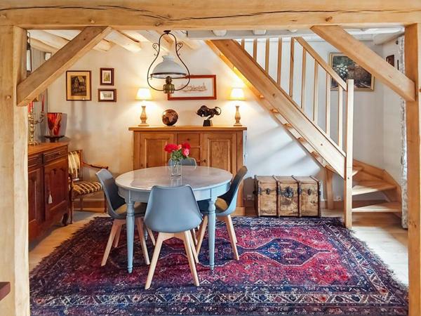 (61270 RAI )  4 km gare maison de campagne 2 chambres, sans travaux, terrain 820 m²
