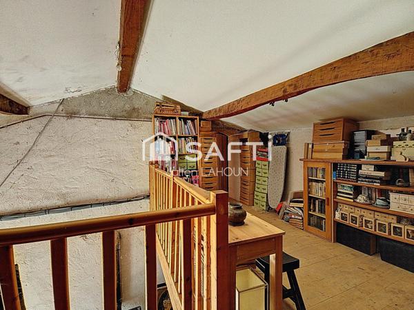 Maison en pierre à restaurer avec son terrain