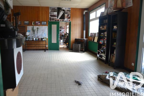 Immeuble à vendre 600 m² Port-Launay