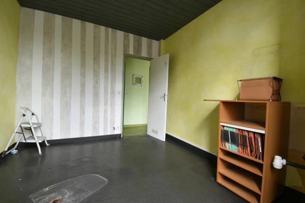 À VENDRE – LOCAL COMMERCIAL / PROFESSIONNEL EN CENTRE-VILLE DE DOMFRONT-EN-POIRAIE