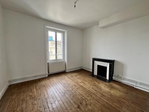 Appartement dans immeuble d’exception à Vendre en hypercentre de VANNES