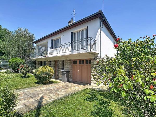 Famille nombreuse, projet intergénérationnel, profession libérale ou investissement locatif ? Cette maison répond à toutes vos envies !