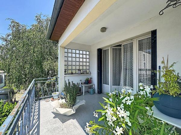 Famille nombreuse, projet intergénérationnel, profession libérale ou investissement locatif ? Cette maison répond à toutes vos envies !