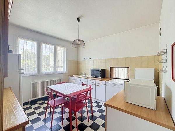 Famille nombreuse, projet intergénérationnel, profession libérale ou investissement locatif ? Cette maison répond à toutes vos envies !