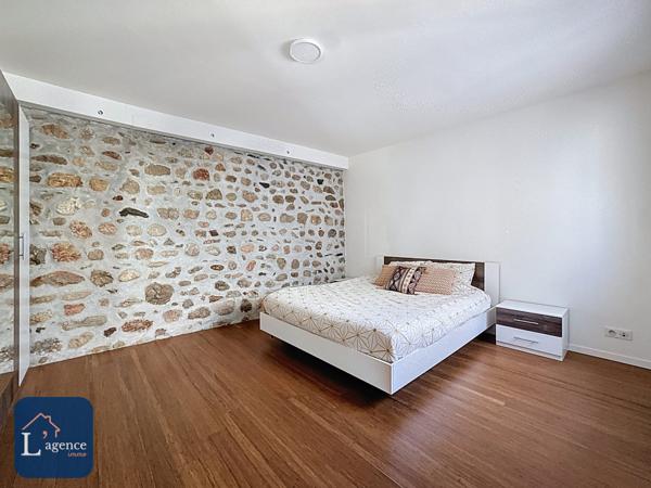 Maison de standing T8 de 328m² - Entierement renovée avec un terrain de 368m²