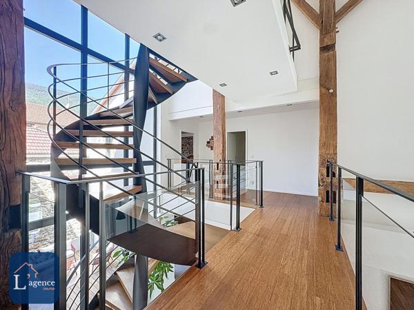 Maison de standing T8 de 328m² - Entierement renovée avec un terrain de 368m²