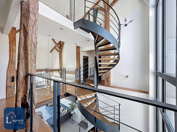 Maison de standing T8 de 328m² - Entierement renovée avec un terrain de 368m²