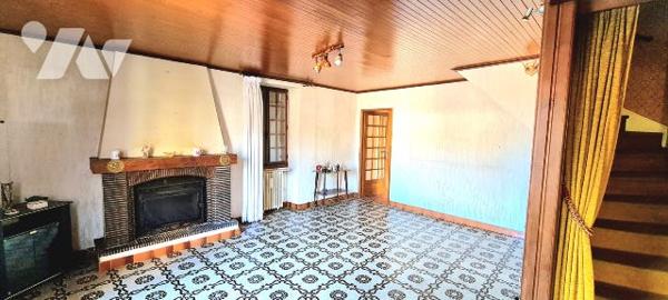 Maison de ville à vendre Parcé-sur-Sarthe dans la Sarthe (72), comprenant :