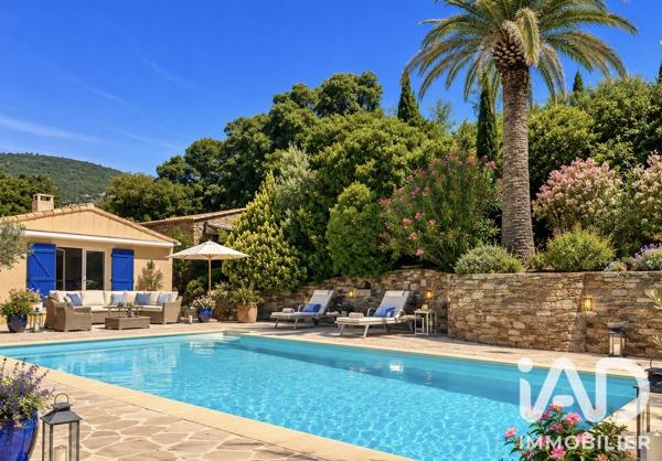 Maison à vendre 6 pièces 182 m² Cavalaire-sur-Mer