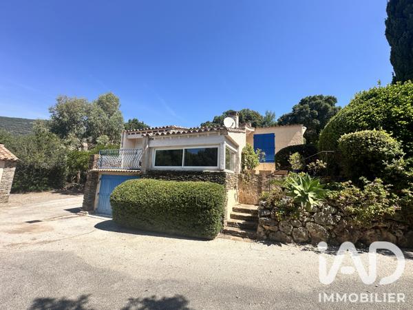 Maison à vendre 6 pièces 182 m² Cavalaire-sur-Mer
