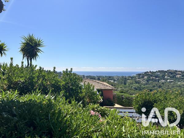 Maison à vendre 6 pièces 182 m² Cavalaire-sur-Mer