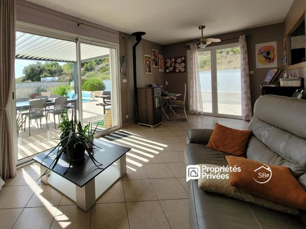 Maison de plain-pied 4 chambres avec piscine et garage - Lagorce 319 000  HAI