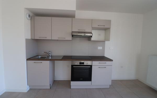 Appartement à louer    2 pièces • 72,60 m2 Juvisy-sur-Orge