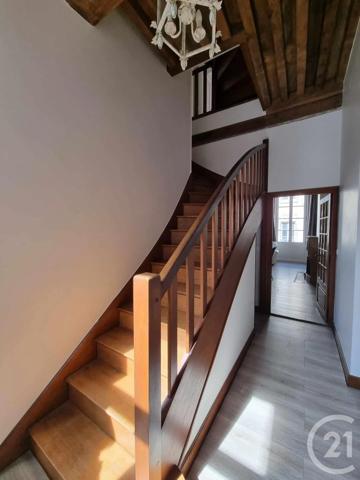 Appartement T7 à vendre  7 pièces - 192 m 2   BEAUNE  - 21