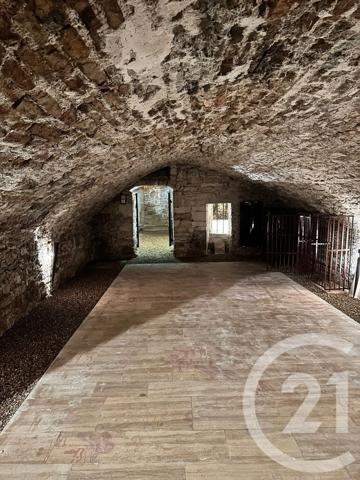 Appartement T7 à vendre  7 pièces - 192 m 2   BEAUNE  - 21