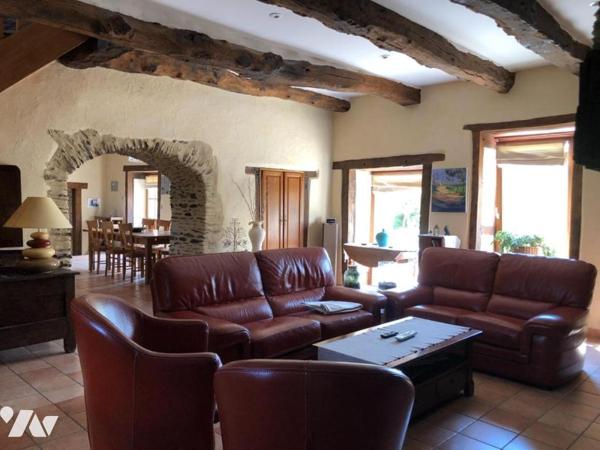 NOUVEAUTE - PROPRIETE 329 m²