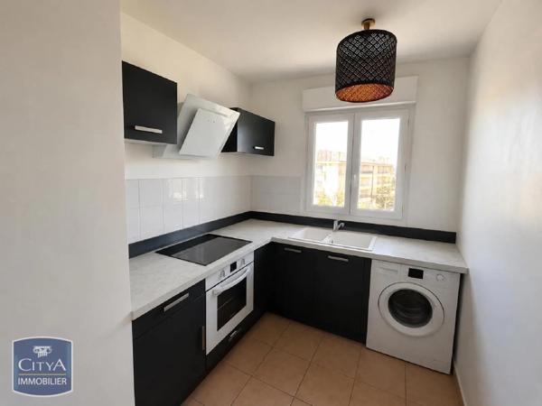 Appartement à louer 2 pièces 42.96m² Monteux (84170)