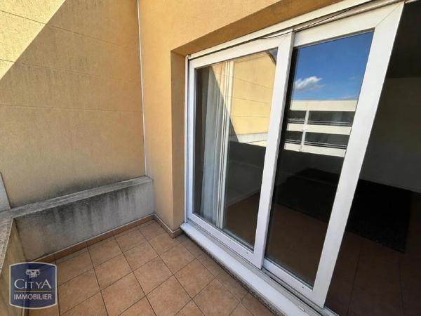Appartement à louer 2 pièces 42.96m² Monteux (84170)