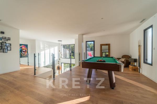 Villa contemporaine avec vue panoramique