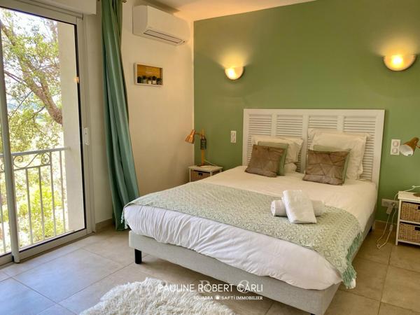 Villa avec piscine vue mer et montagne