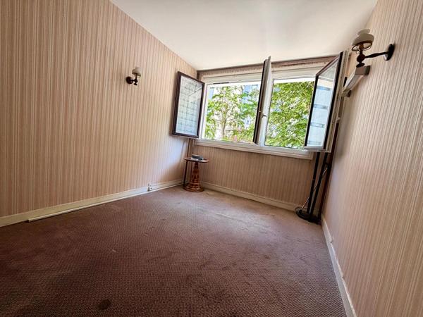 A Vendre 3 pièces 64,41 m2 Paris 19ème