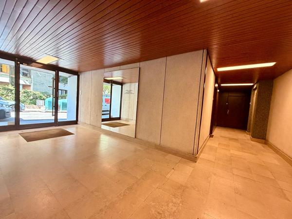 A Vendre 3 pièces 64,41 m2 Paris 19ème