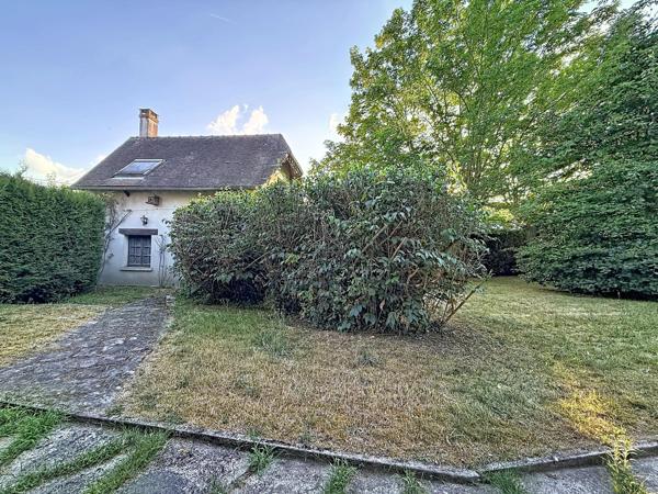 Bâtisse à rénover avec fort potentiel d'aménagement