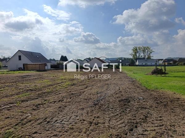 Beau terrain plat au calme sur Joncehery