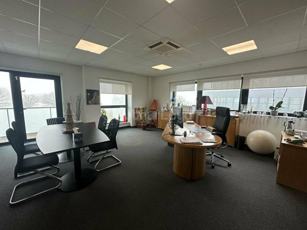 BUREAUX à LOUER de 987 m²