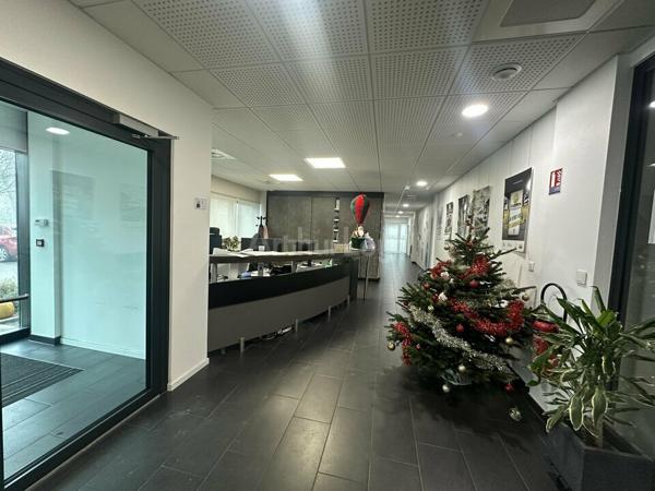 BUREAUX à LOUER de 987 m²