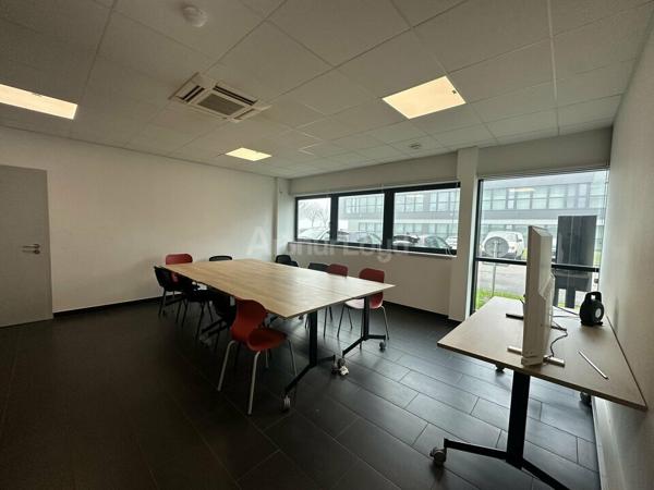 BUREAUX à LOUER de 987 m²
