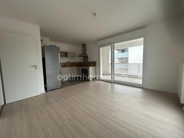 SAINT-LOUIS, à 2pas de toutes les commodités, résidence de 2019, magnifique appartement 3pièces, 58.5m², 2chambres, terrasse, cellier, parking en sous sol. Top emplacement!