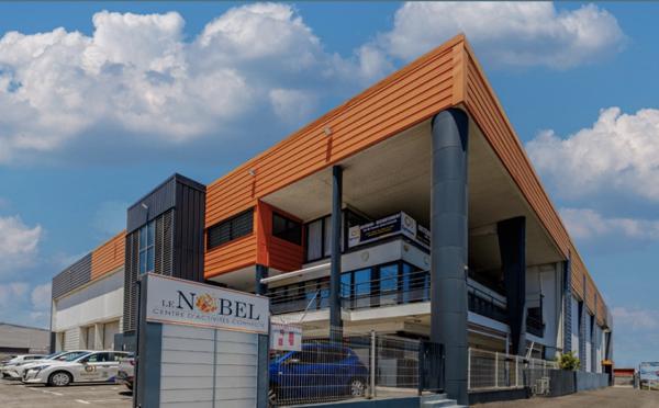 Bureaux ascenseur et vue mer JARRY 52 m2