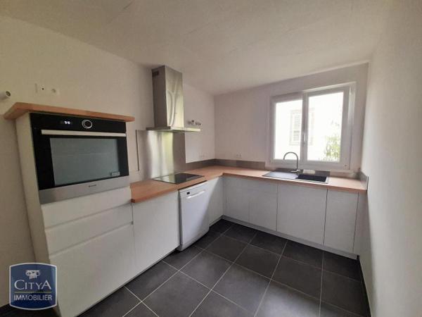 Maison à louer 5 pièces 76.05m²