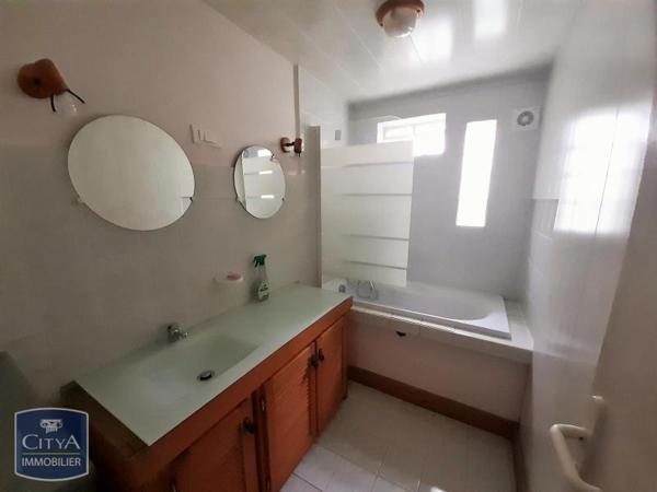 Maison à louer 5 pièces 76.05m²