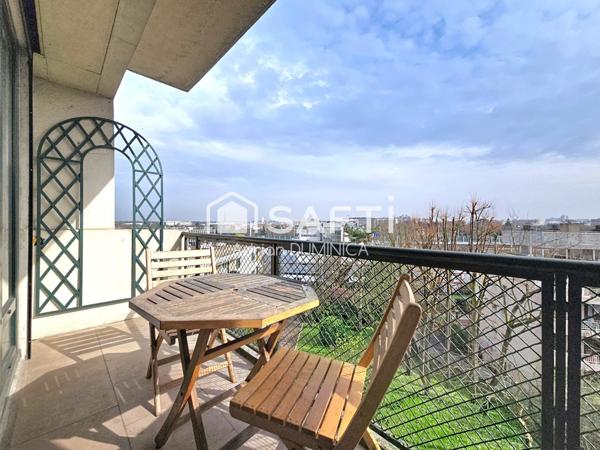 Très bel appartement avec balcon, vue Tour Eiffel