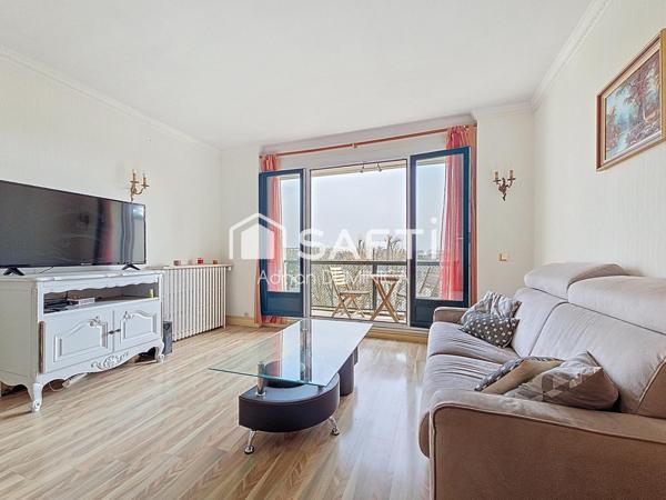 Très bel appartement avec balcon, vue Tour Eiffel