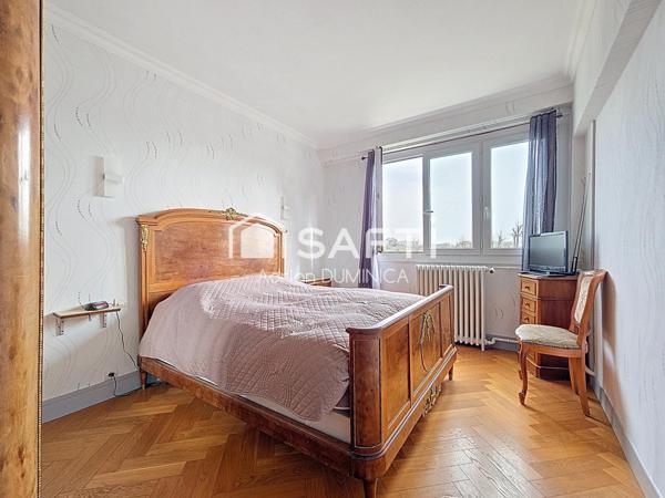 Très bel appartement avec balcon, vue Tour Eiffel