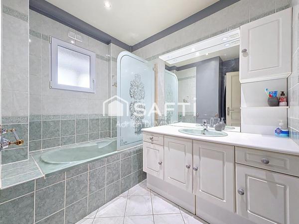 Très bel appartement avec balcon, vue Tour Eiffel