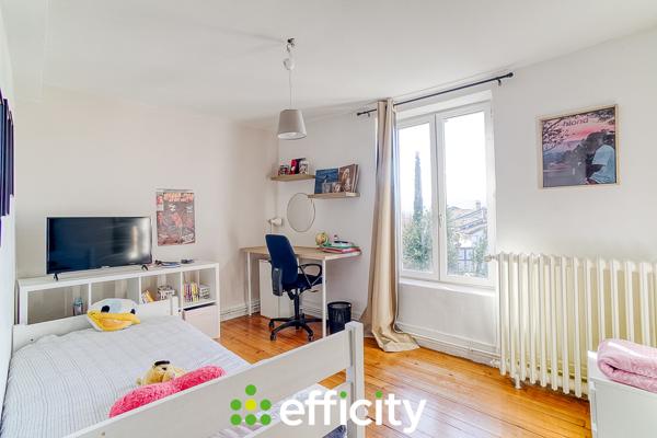 Maison 5 pièces - 140 m² Exclusivité efficity