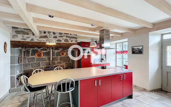 Maison à vendre    5 pièces • 168 m2 Pierrefort