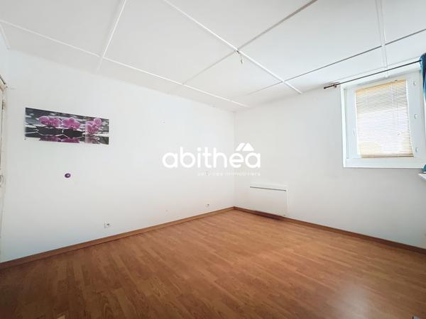 MAISON SEMI-INDIVIDUELLE 99m2 - 3 CHAMBRES - GARAGE - JARDIN