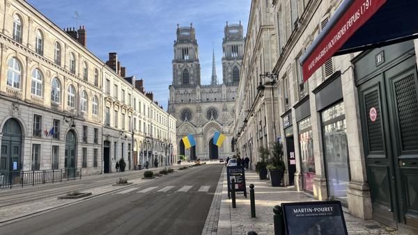 Bureaux Commerciaux rénovés au Coeur d'Orléans 278 m2 - Rue Jeanne d'Arc
