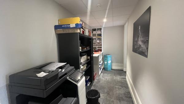 Bureaux Commerciaux rénovés au Coeur d'Orléans 278 m2 - Rue Jeanne d'Arc