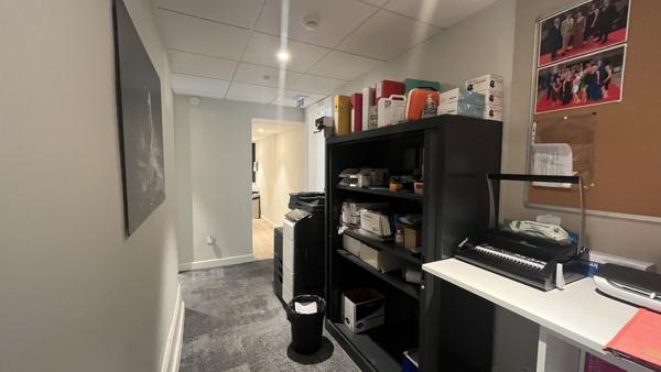 Bureaux Commerciaux rénovés au Coeur d'Orléans 278 m2 - Rue Jeanne d'Arc