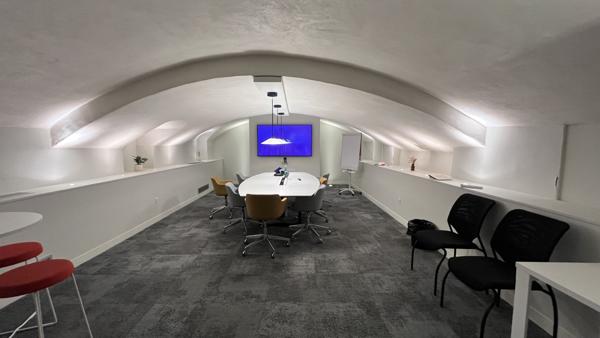 Bureaux Commerciaux rénovés au Coeur d'Orléans 278 m2 - Rue Jeanne d'Arc