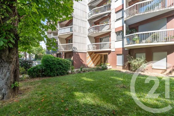 Appartement F2 à vendre  2 pièces - 49,14 m2 ST MAUR DES FOSSES - 94