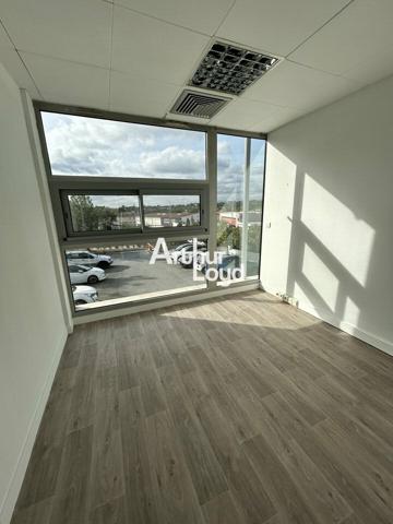Location bureaux 140 m² - Saint Raphaël